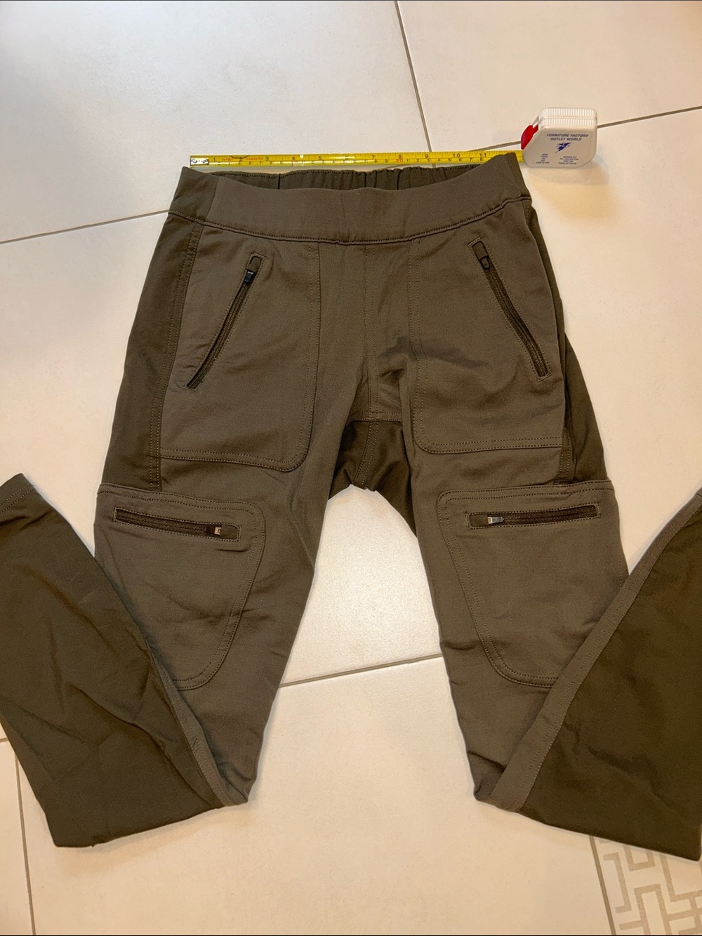 The North Face Men's Olive Cargo Joggers with Zip Pockets